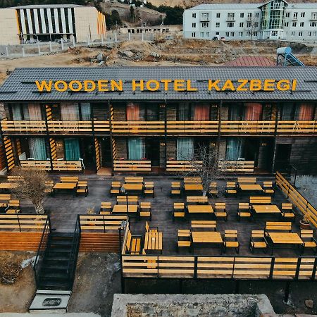 Wooden Hotel Kazbegi Stepantsminda Exterior foto