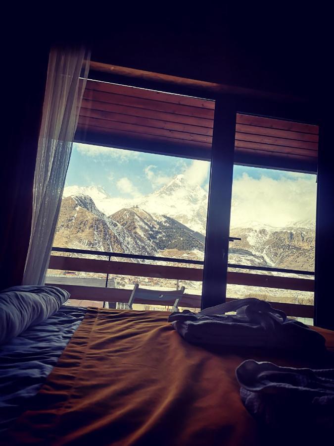 Wooden Hotel Kazbegi Stepantsminda Exterior foto