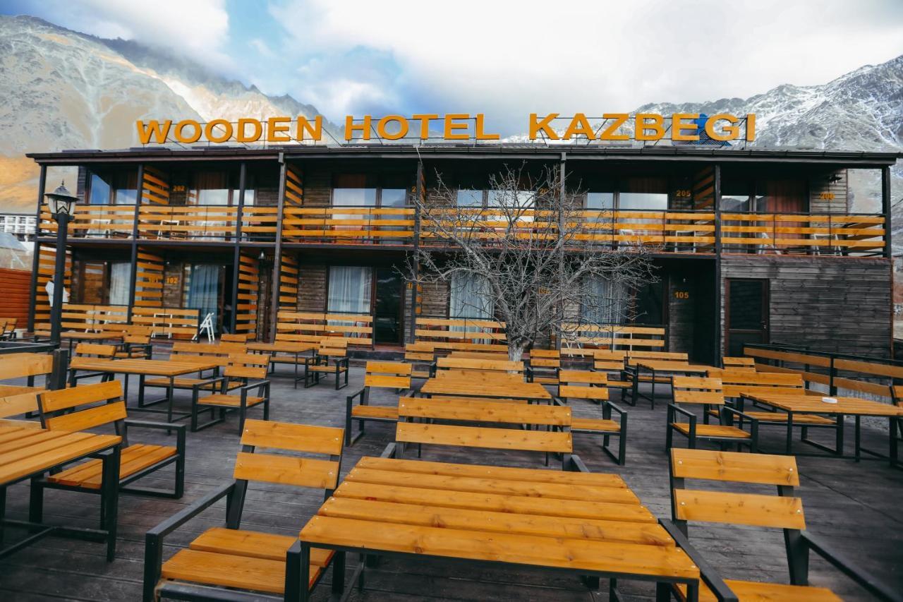 Wooden Hotel Kazbegi Stepantsminda Exterior foto