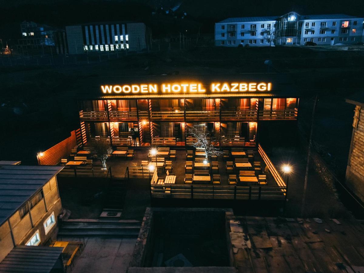 Wooden Hotel Kazbegi Stepantsminda Exterior foto