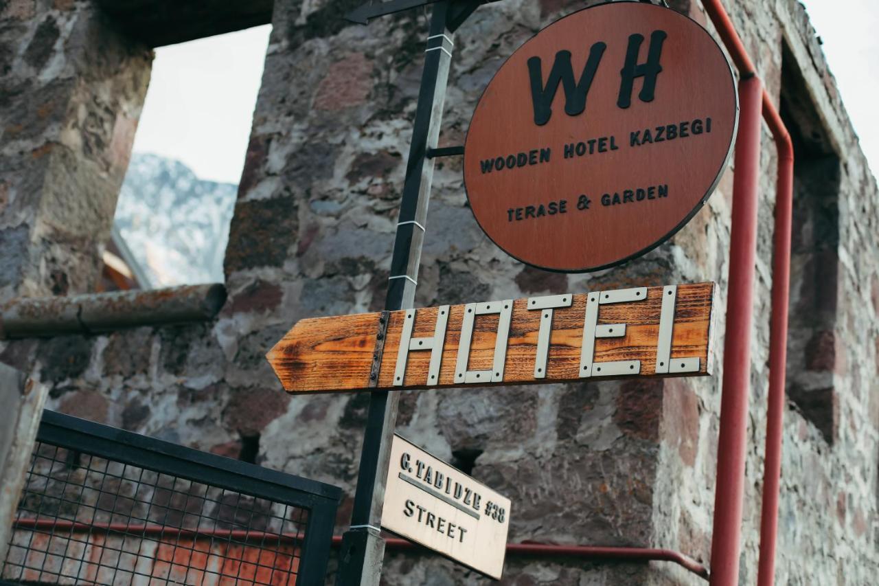 Wooden Hotel Kazbegi Stepantsminda Exterior foto