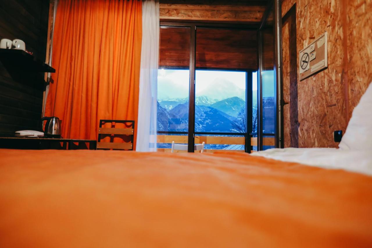 Wooden Hotel Kazbegi Stepantsminda Exterior foto